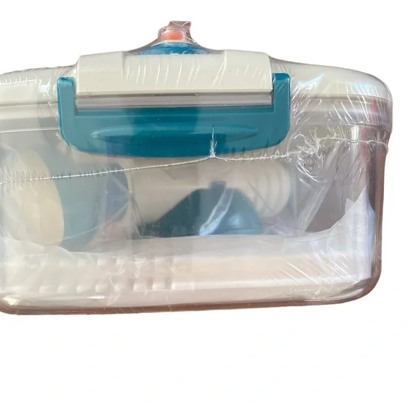New Unused 15 Piece Including Racks Platinum Vacuum Containers